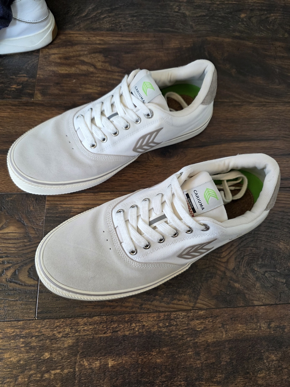 Cariuma Naioca Men’s White Low-Top Canvas Sneakers with Gray Accent - Size 11.5